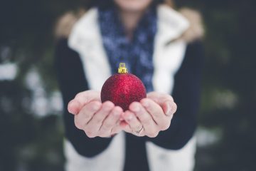 Permettez-vous d’ÊTRE sans ajouter la fièvre des fêtes que vous vivez depuis des décennies Permettez-vous d’ÊTRE sans ajouter la fièvre des fêtes que vous vivez depuis des décennies