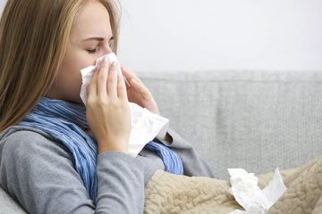 LE TAUX DE MORTALITÉ DU COVID-19 N’EST PAS PLUS ÉLEVÉ QUE CELUI D’UNE GRIPPE SAISONNIÈRE GRAVE