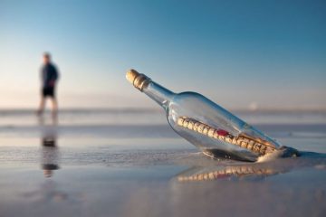 Nous nous sentons comme une bouteille jetée à la mer…