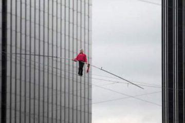 COMMENT RENFORCER SA CONFIANCE EN SOI COMMENT RENFORCER SA CONFIANCE EN SOI