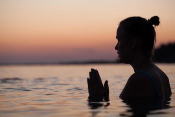 DANS LES EAUX CURATIVES