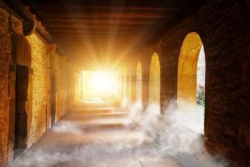 IL Y A DE NOMBREUX ESPACES DE LUMIÈRE DE RÉALITÉ ALTERNATIVE IL Y A DE NOMBREUX ESPACES DE LUMIÈRE DE RÉALITÉ ALTERNATIVE