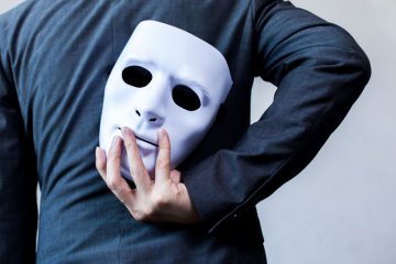 QUI ES-TU SANS TES PROBLÈMES ?… QUI ES-TU SANS TES PROBLÈMES ?…