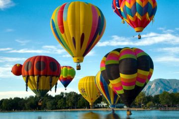 POURQUOI NE PAS VOUS JOINDRE À LA FÊTE ?