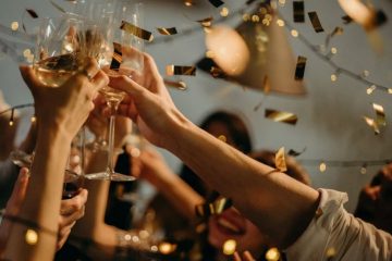 UNE PÉRODE DE CÉLÉBRATIONS POUR CERTAINS ET DE CHAOS POUR D’AUTRES…