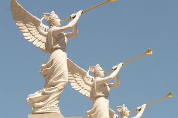 TOUT CE QUI SE DÉROULE N’A AUCUNE IMPORTANCE TOUT CE QUI SE DÉROULE N’A AUCUNE IMPORTANCE