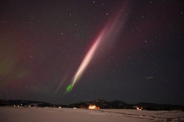 Un STEVE : phénomène Céleste d’ionisation nouveau et rare