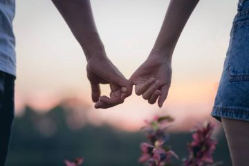 L’AMOUR N’EST PAS DU CONTRÔLE, C’EST LA LIBERTÉ L’AMOUR N’EST PAS DU CONTRÔLE, C’EST LA LIBERTÉ