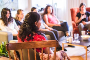 CEUX QUI SONT SUR LE POINT DE S’ÉVEILLER ET LEURS ENSEIGNANTS CEUX QUI SONT SUR LE POINT DE S’ÉVEILLER ET LEURS ENSEIGNANTS