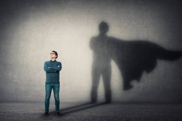 LA DICHOTOMIE DES ÉVÉNEMENTS OU COMMENT LA LUMIÈRE JOUE AVEC L’OMBRE