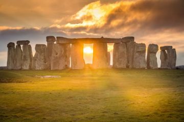 LA CÉLÉBRATION DU SOLSTICE D’ÉTÉ LA CÉLÉBRATION DU SOLSTICE D’ÉTÉ