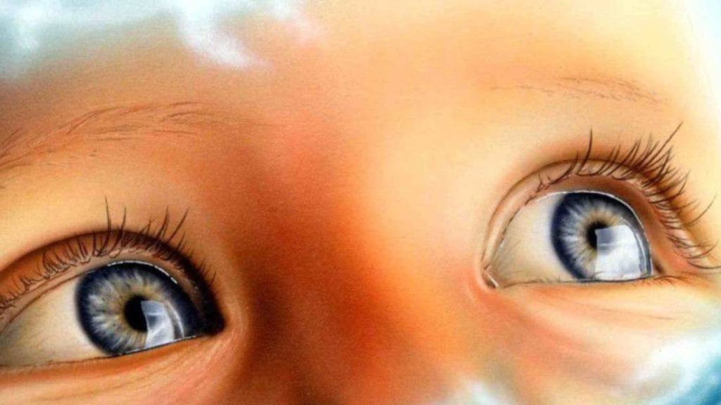 RECONNAISSEZ LA LUMIÈRE DIVINE DERRIÈRE CHAQUE PAIRE D’YEUX !